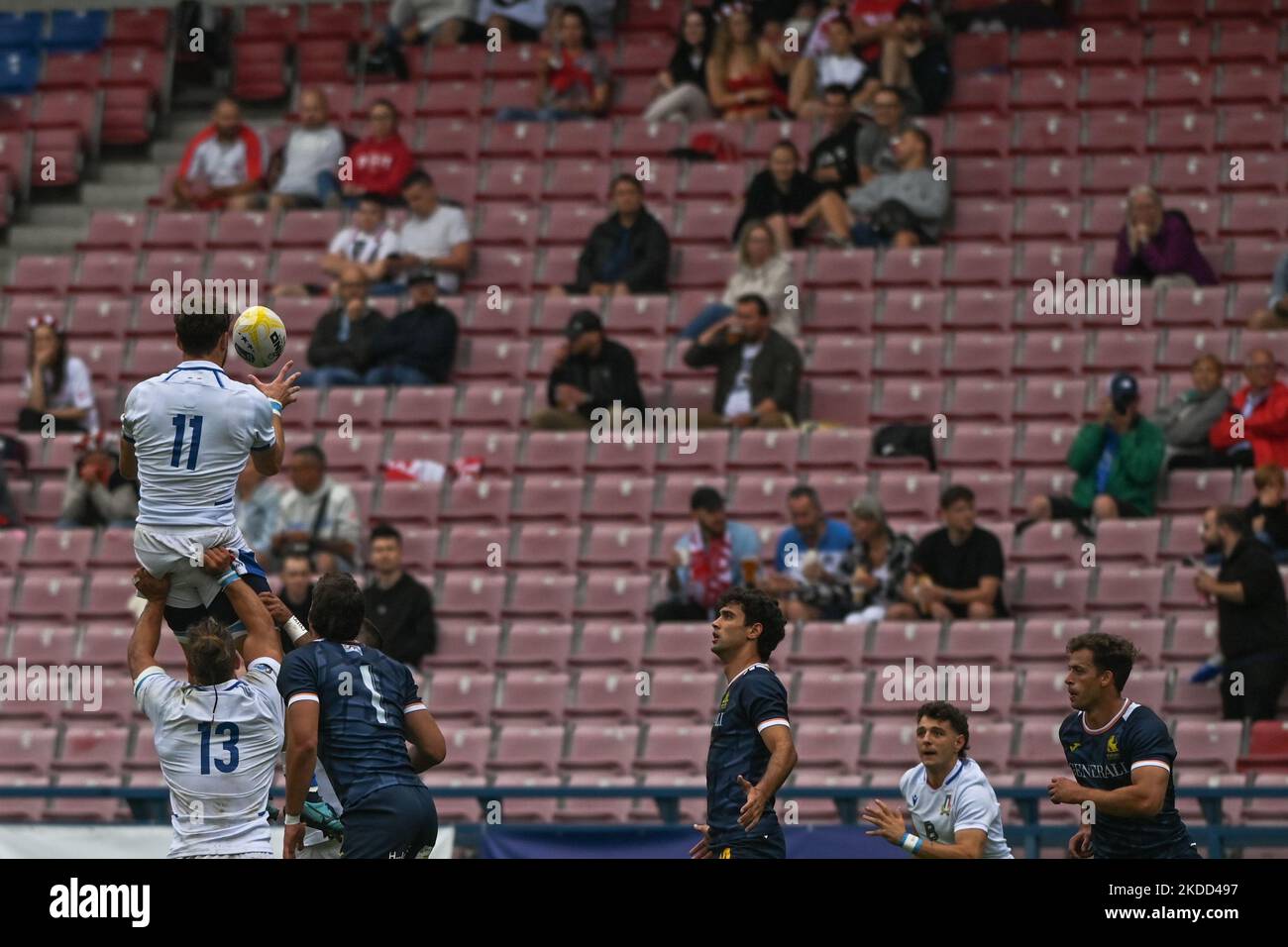 Jacopo SALVETTI d'Italia prende la palla durante la Spagna uomini 7s vs Italia uomini 7s, una partita di qualifica Pool B della seconda tappa della Rugby Europe Sevens Championship Series 2022 a Cracovia. Sabato 02 luglio 2022, allo stadio municipale di Henryk Reyman, Cracovia, Malopolskie Voivodato, Polonia. (Foto di Artur Widak/NurPhoto) Foto Stock