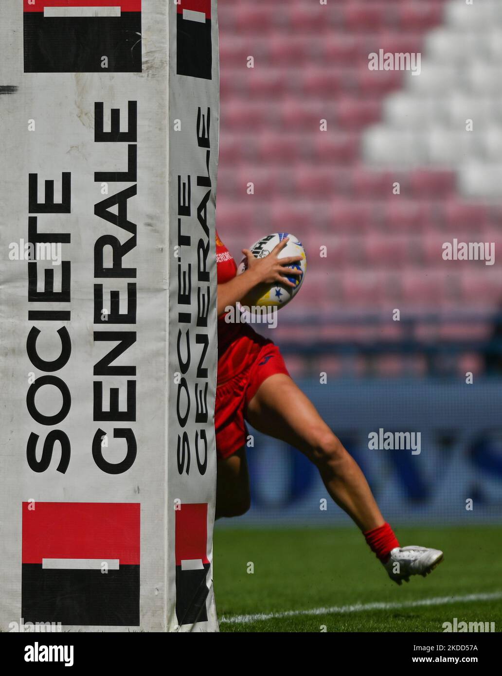 Paula REQUENA di Spagna in azione sul modo di segnare una prova durante la Scozia 7s vs Spagna 7s, la finale di bronzo del Campionato europeo di rugby Sevens 2022 Series a Cracovia. Domenica 03 luglio 2022, allo stadio municipale Henryk Reyman, Cracovia, Malopolskie Voivodato, Polonia. (Foto di Artur Widak/NurPhoto) Foto Stock