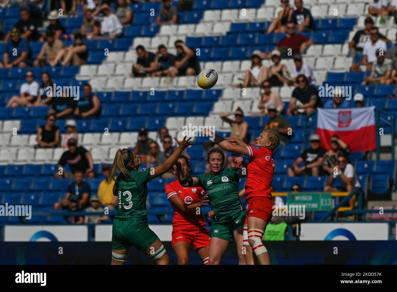 Irlanda 7S vs Polonia 7S, finale del campionato europeo di rugby Sevens 2022 a Cracovia. Domenica 03 luglio 2022, allo stadio municipale Henryk Reyman, Cracovia, Malopolskie Voivodato, Polonia. (Foto di Artur Widak/NurPhoto) Foto Stock