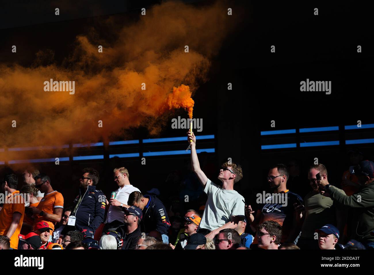 Tifosi durante le qualifiche per il Gran Premio d'Austria di Formula 1 al Red Bull Ring di Spielberg, Austria, il 8 luglio 2022. (Foto di Jakub Porzycki/NurPhoto) Foto Stock