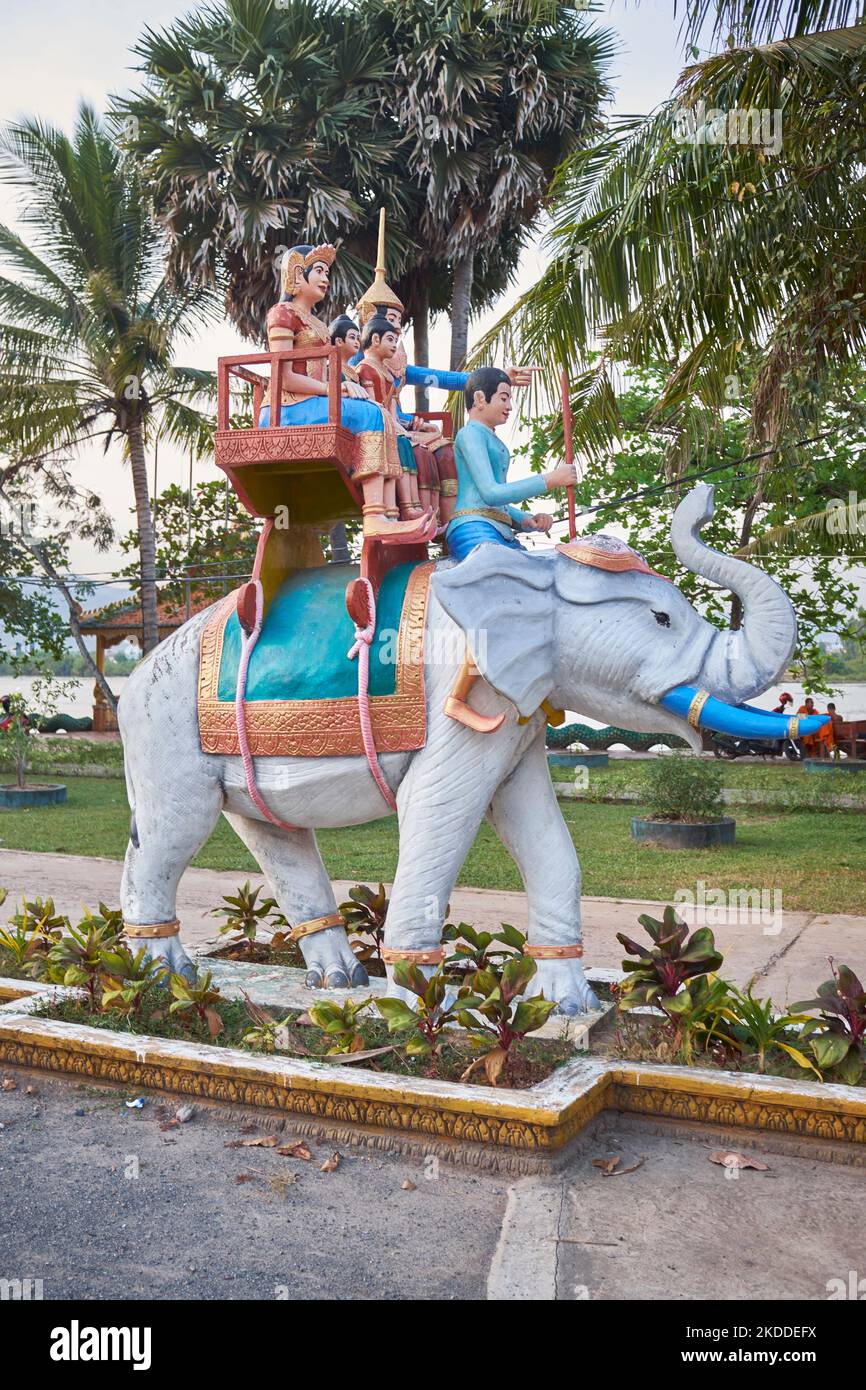 Strret Side Figurative Art Sculptures Kampot Cambogia Foto Stock