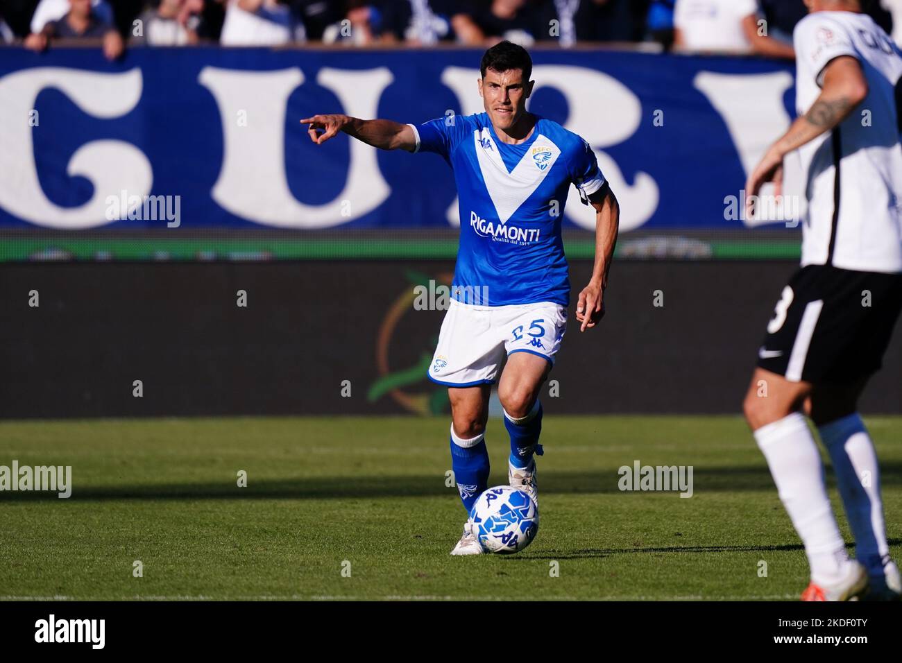 Stadio Mario Rigamonti, Brescia, Italia, 05 novembre 2022, Dimitri Bisoli (Brescia FC) durante il Brescia Calcio vs Ascoli Calcio - Campionato Italiano di calcio Serie B. Foto Stock