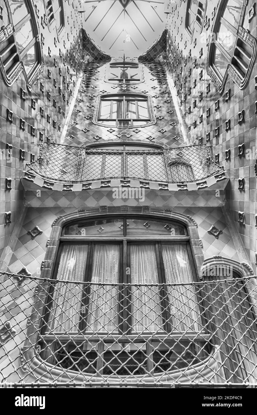 BARCELLONA - Agosto 9: Iconico faro all'interno di Casa Batllo, rinomato edificio progettato da Antoni Gaudi e simbolo di Barcellona, Catalogna, Spa Foto Stock