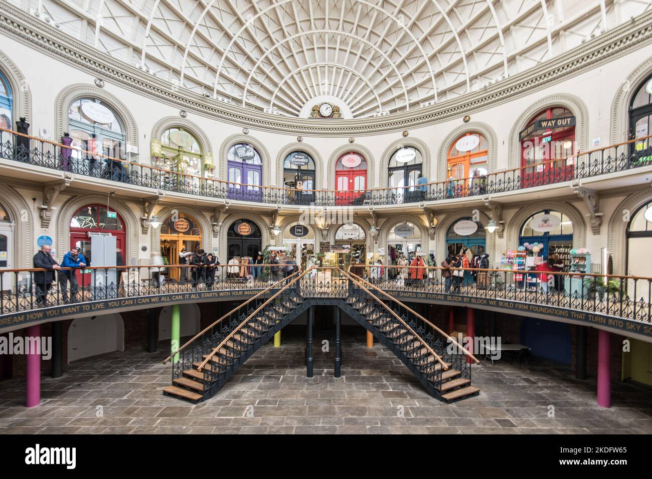 Il Corn Exchange di Call Lane Leeds, uno degli edifici più belli di Leeds, risale al 1864, progettato dal famoso architetto Cuthbert Brodrick. Foto Stock