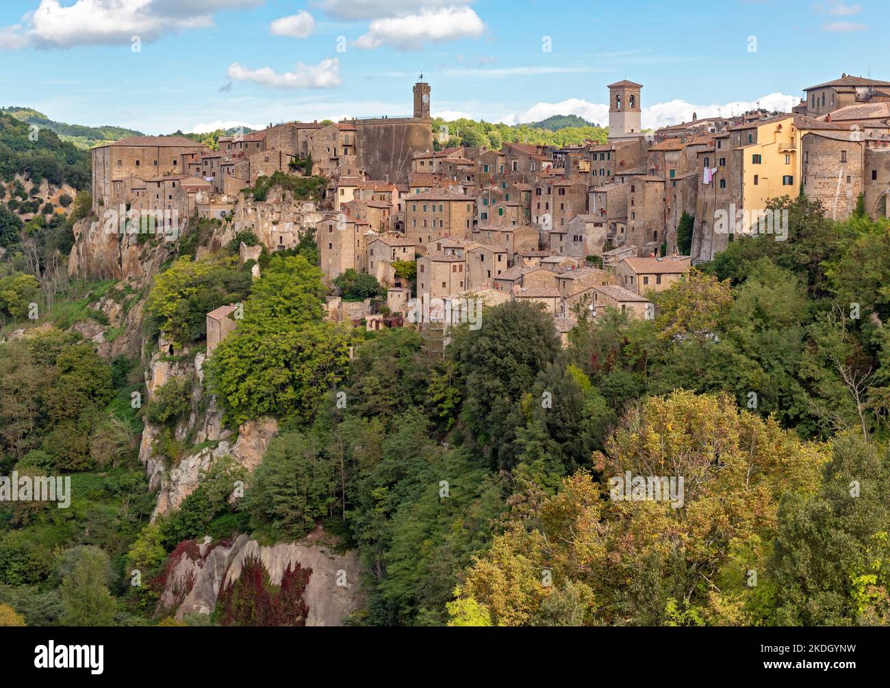 Borgo medievale di Sorano, Toscana, Italia Foto Stock