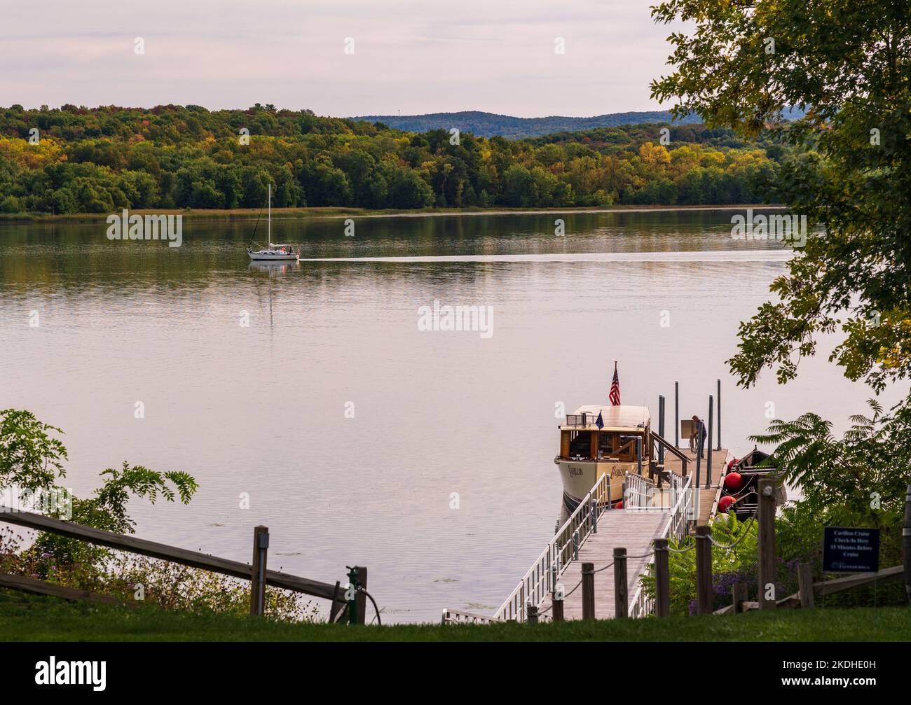 Fort Ticonderoga, NY 30 settembre 2022 Tour in barca a Carillon sul