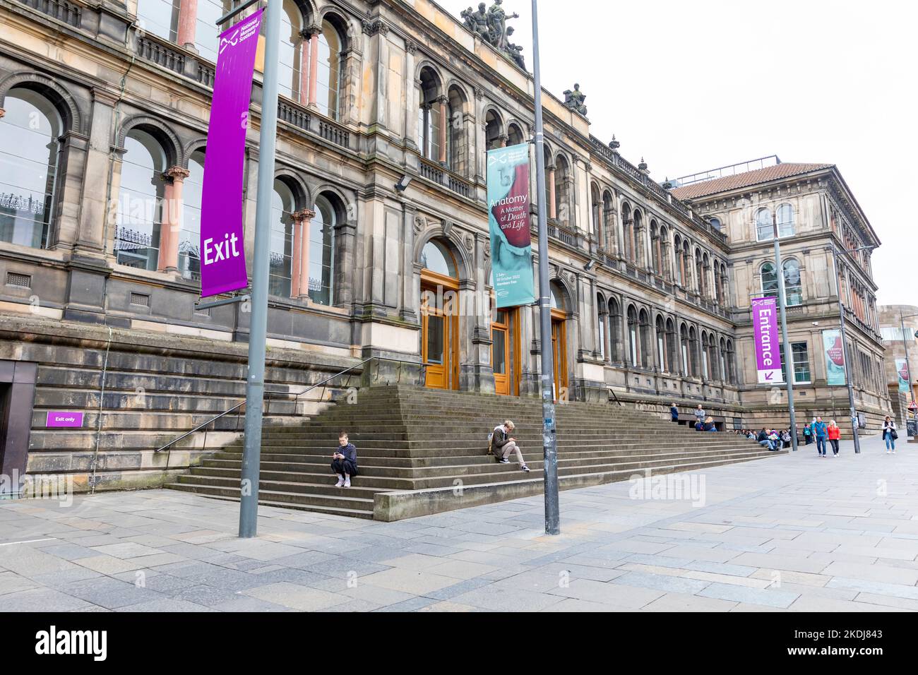 Museo Nazionale della Scozia edificio nel centro di Edimburgo, Scozia, Regno Unito, estate 2022 Foto Stock