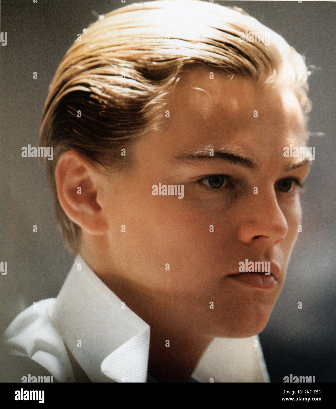 LEONARDO DICAPRIO in TITANIC (1997), diretto da JAMES CAMERON. Credit: PARAMOUNT/20th CENTURY FOX / Album Foto Stock