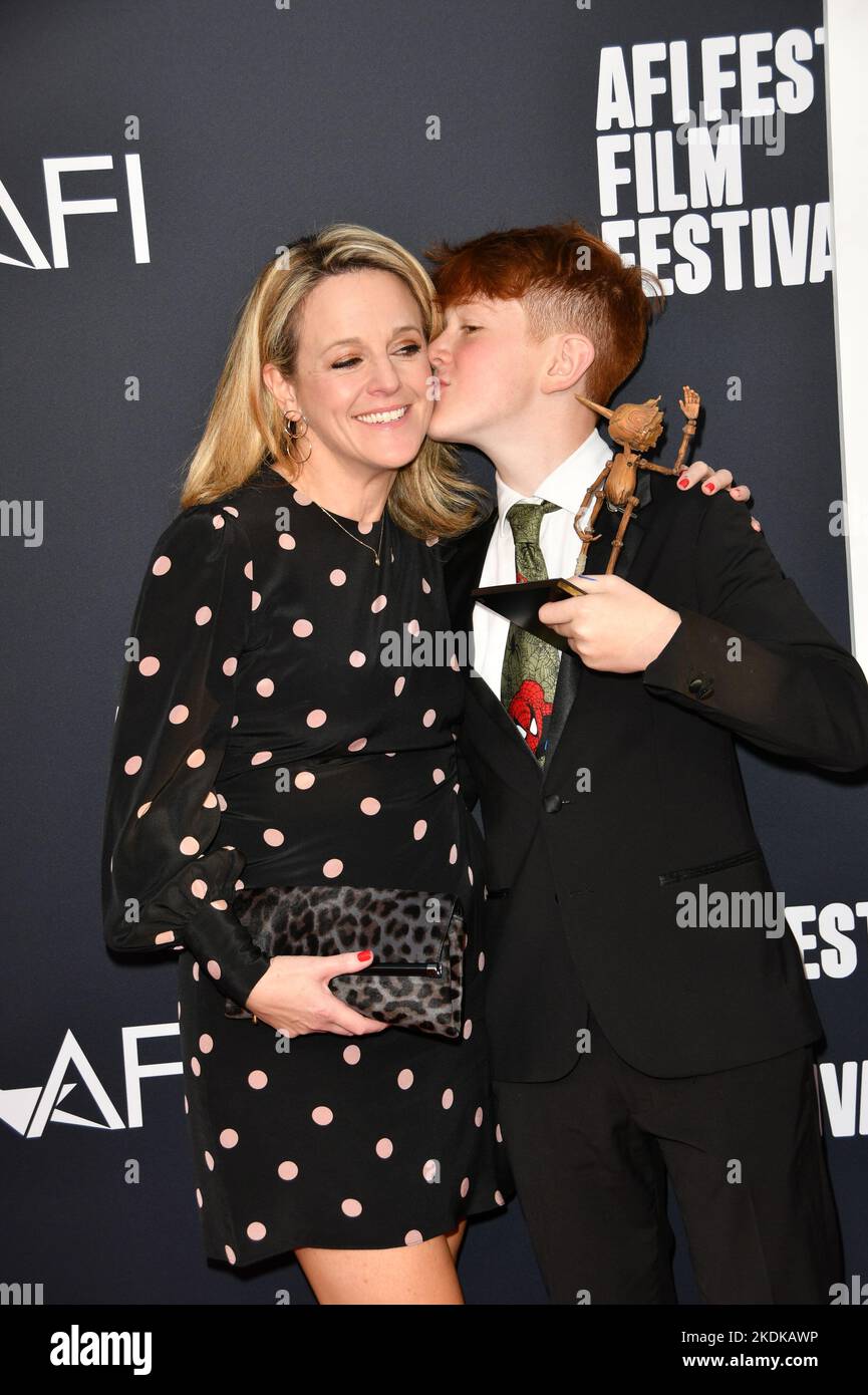 Hollywood, California. 5th Nov 2022. Gregory Mann partecipa all'AFI Fest 2022 Red Carpet Premiere del Pinocchio di Guillermo del Toro il 5 novembre 2022 al TCL Chinese Theater di Hollywood, California. Credit: Koi Sojer/Snap'n U Photos/Media Punch/Alamy Live News Foto Stock