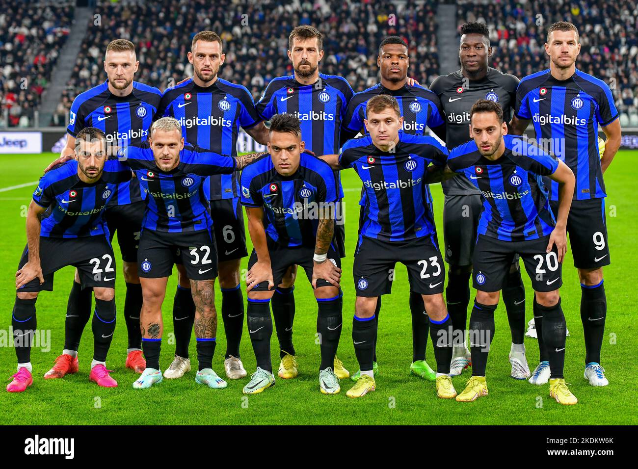 Torino, Italia. 06th Nov 2022. Il 11 di partenza dell'Inter per la Serie A match tra Juventus e Inter allo Stadio Allianz di Torino. (Photo Credit: Gonzales Photo/Alamy Live News Foto Stock