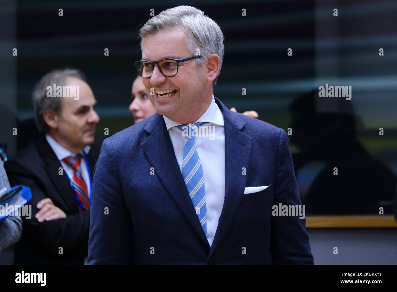 Bruxelles, Belgio. 07th Nov 2022. Magnus Brunner, ministro delle Finanze, arriva a partecipare a una riunione dei ministri delle Finanze dell'Eurogruppo, al Consiglio europeo di Bruxelles, in Belgio, il 7 novembre 2022. Credit: ALEXANDROS MICHAILIDIS/Alamy Live News Foto Stock