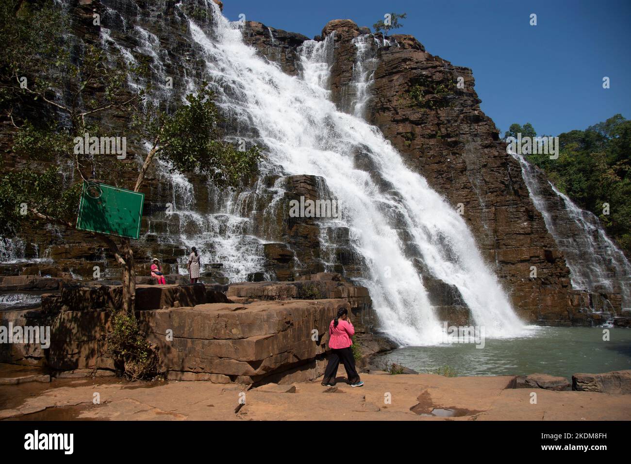 La cascata di Tirathgarh si trova nel Kanger Valley National Park. Una cascata bianca, questa è una delle attrazioni più importanti di Jagdalpur Foto Stock