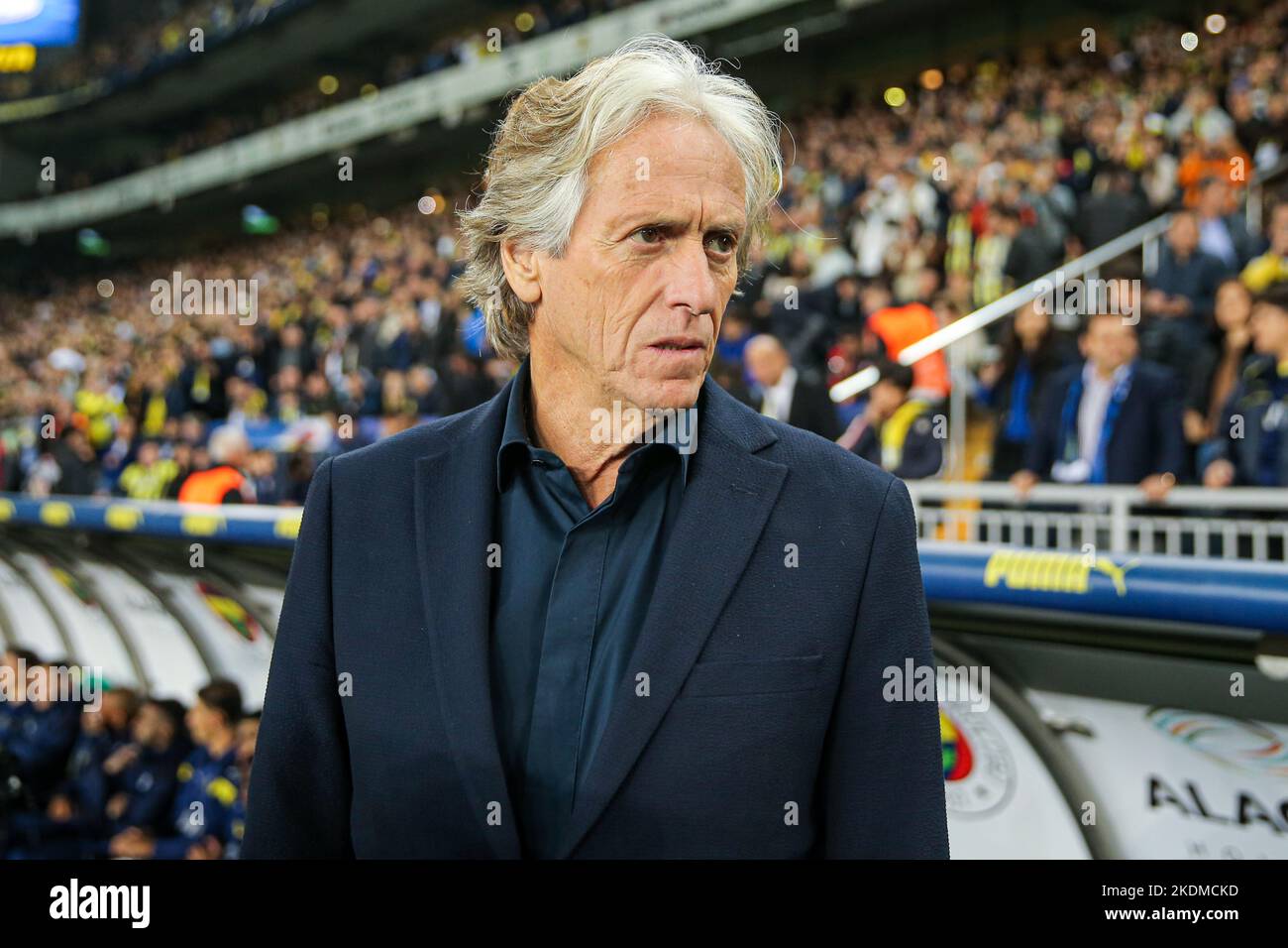 ISTANBUL, TURCHIA - 7 NOVEMBRE: Allenatore capo Jorge Jesus di Fenerbahce durante la partita turca Super Lig tra Fenerbahce e Sivasspor allo stadio Sukru Saracoglu il 7 novembre 2022 a Istanbul, Turchia (Foto di Orange Pictures) Foto Stock