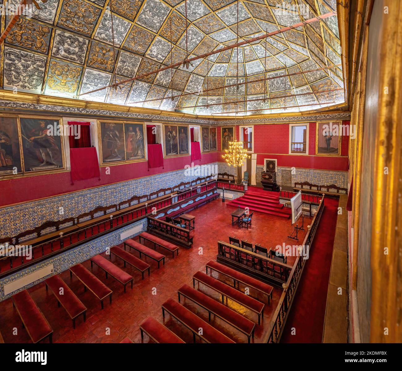 Grande Sala degli atti all'interno dell'Università di Coimbra, ex Palazzo reale - Coimbra, Portogallo Foto Stock