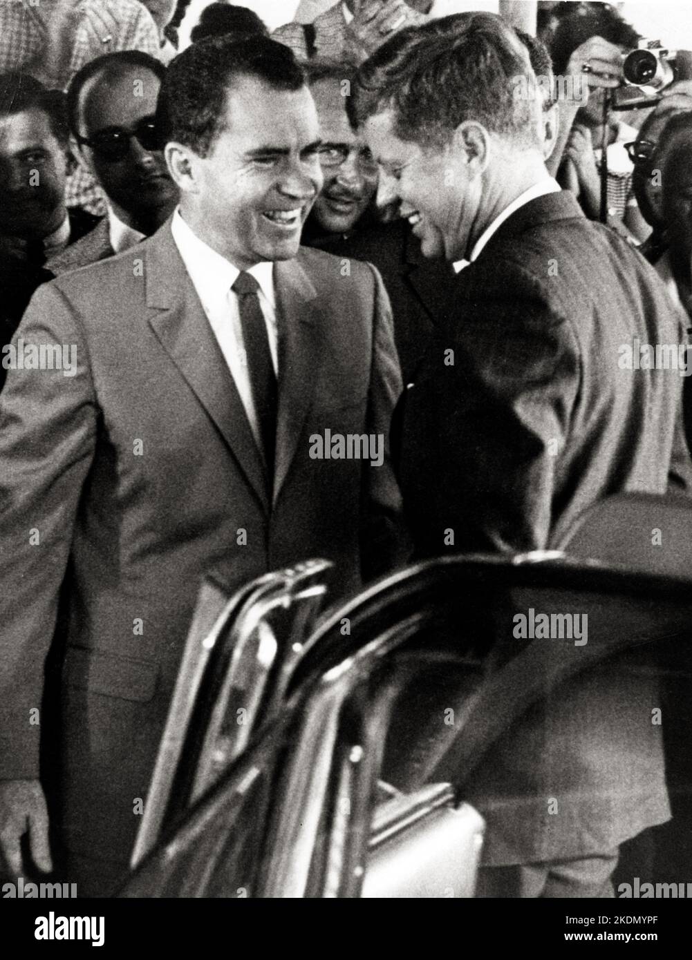 Il vicepresidente Richard Nixon dà il benvenuto al presidente eletto John F. Kennedy a Key Biscayne, Florida - 14 novembre 1960 Foto Stock
