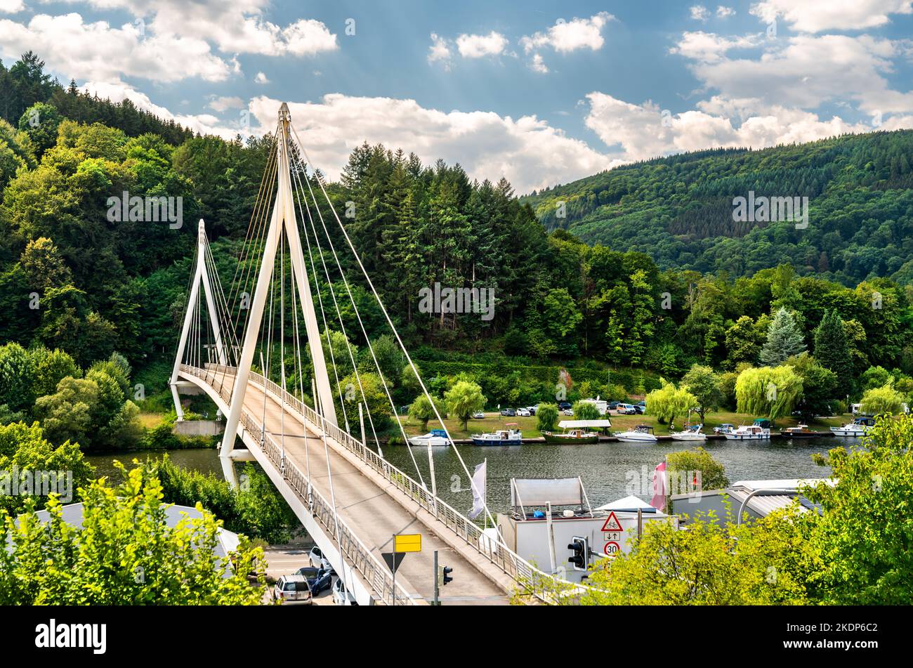 Ponte sul fiume Neckar a Zwingenberg - Odenwald, Baden-Wurttemberg, Germania Foto Stock