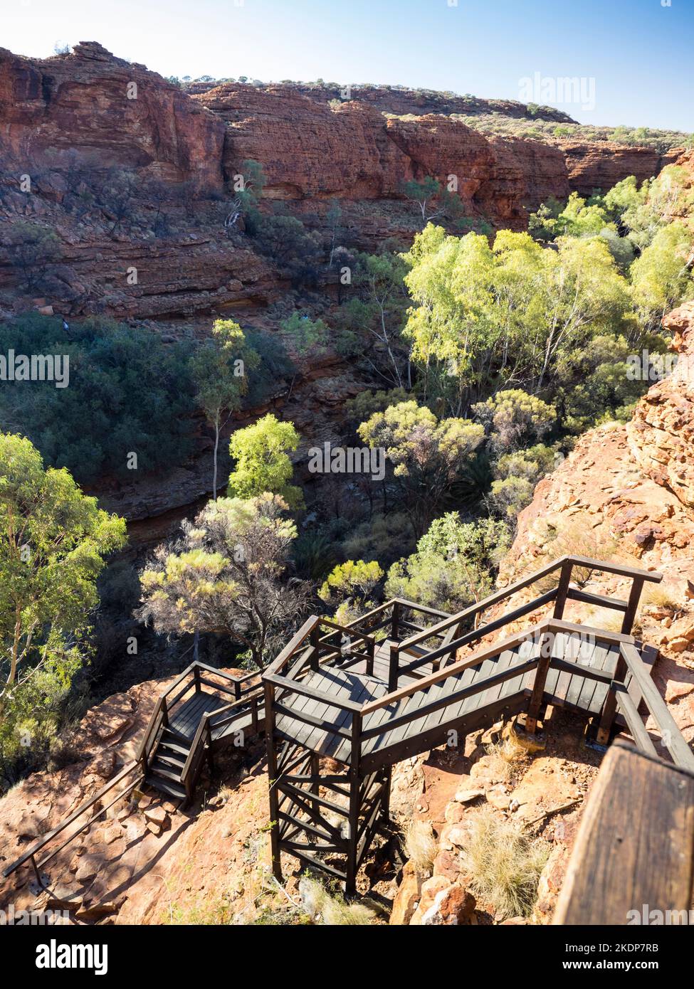 Scale sul bordo passeggiata, Kings Canyon, Watarrka National Park, Northern Territory, Australia Foto Stock