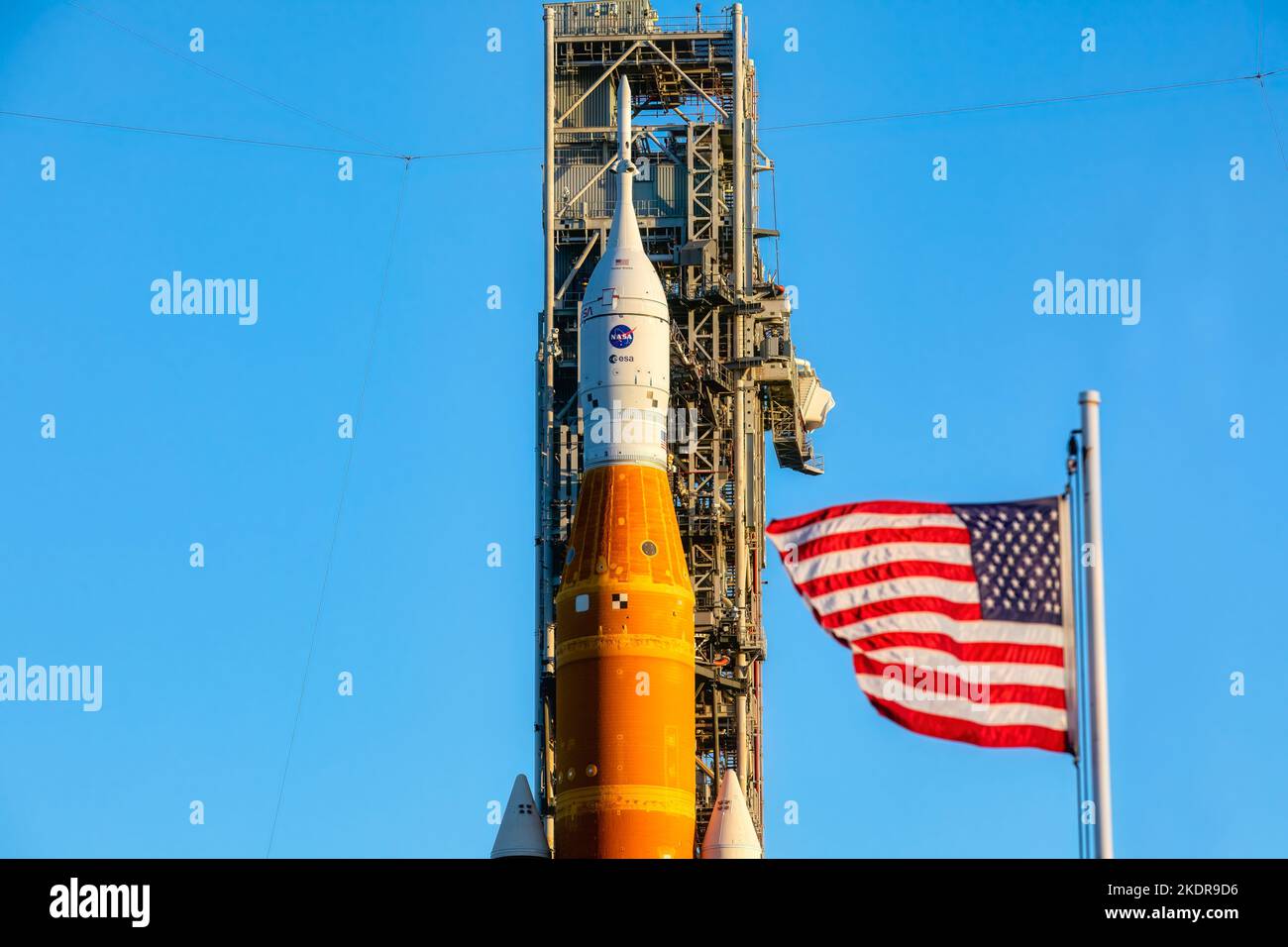 Artemis i razzo con il veicolo spaziale Orion. Per indicazioni sull'utilizzo della NASA: https://www.nasa.gov/multimedia/guidelines/index.html Foto Stock