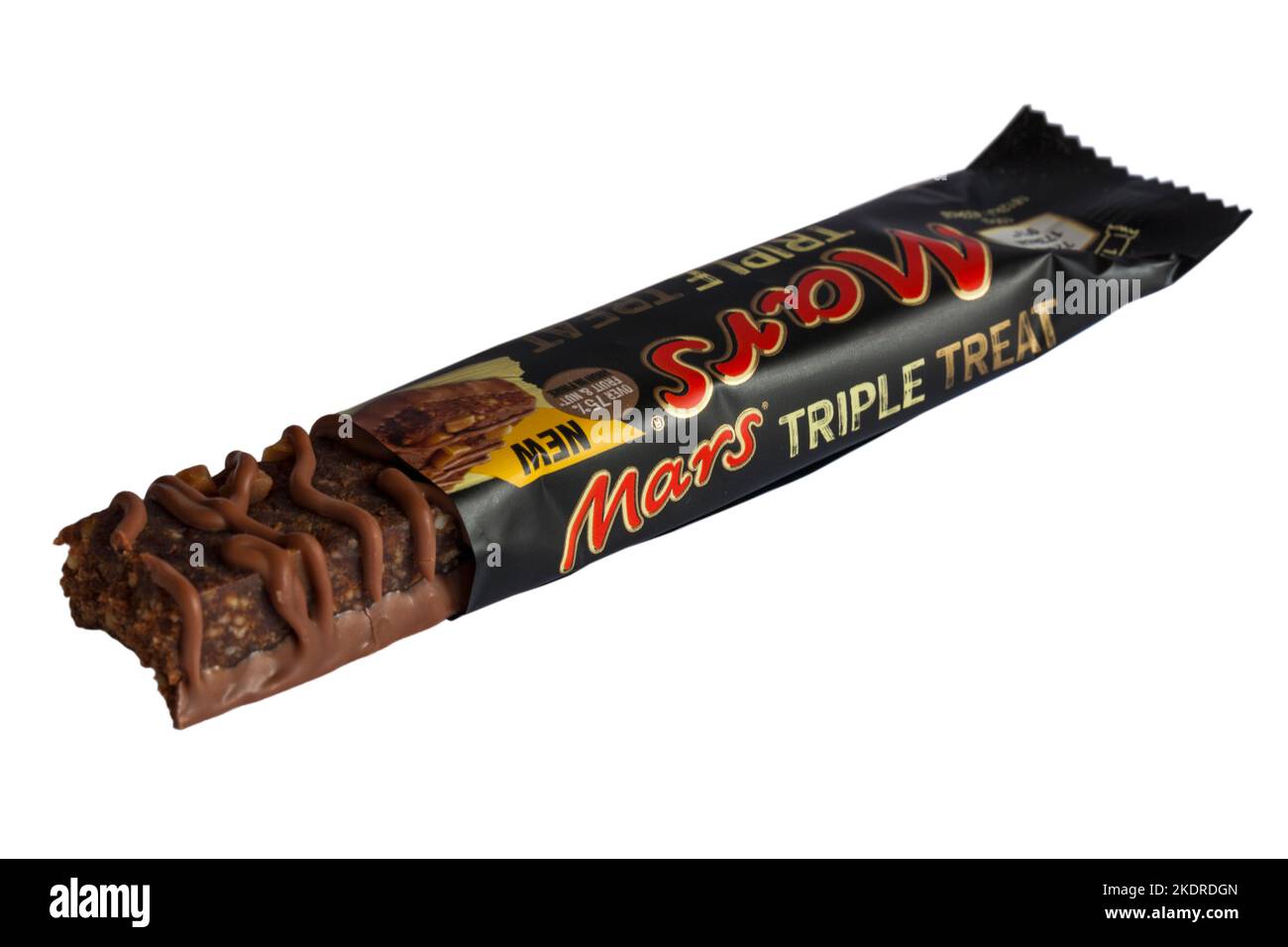 Bar di nuovo Mars Triple Treat cioccolato bar frutta, noci e cioccolato aperto per mostrare contenuti isolati su sfondo bianco Foto Stock Bar di nuovo Mars Triple Treat cioccolato bar frutta, noci e cioccolato aperto per mostrare contenuti isolati su sfondo bianco Foto Stock