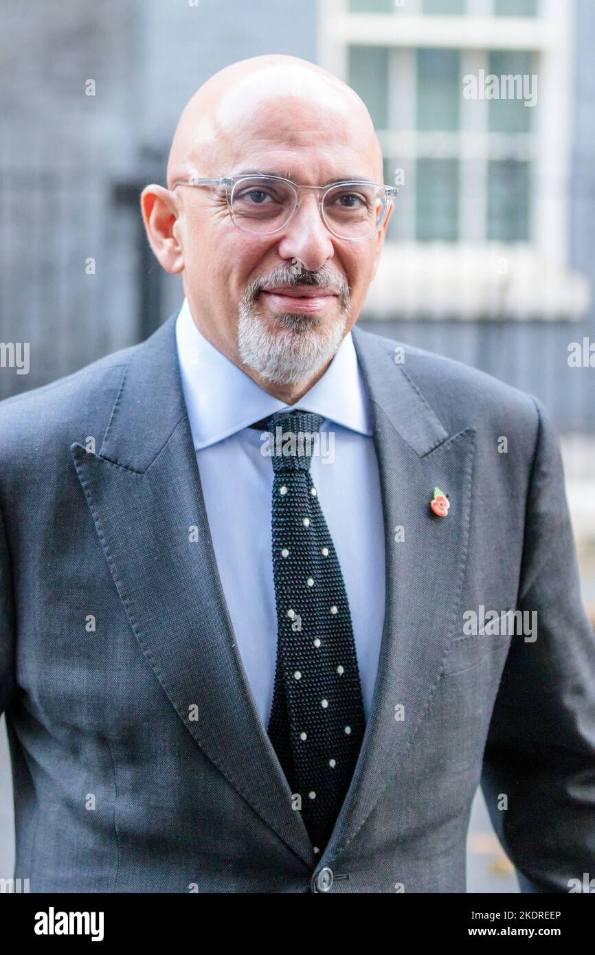 Downing Street, Londra, Regno Unito. 8th novembre 2022. Nadhim Zahawi MP, Ministro senza portafoglio, partecipa alla riunione settimanale del Gabinetto al 10 di Downing Street. Foto di Amanda Rose/Alamy Live News Foto Stock