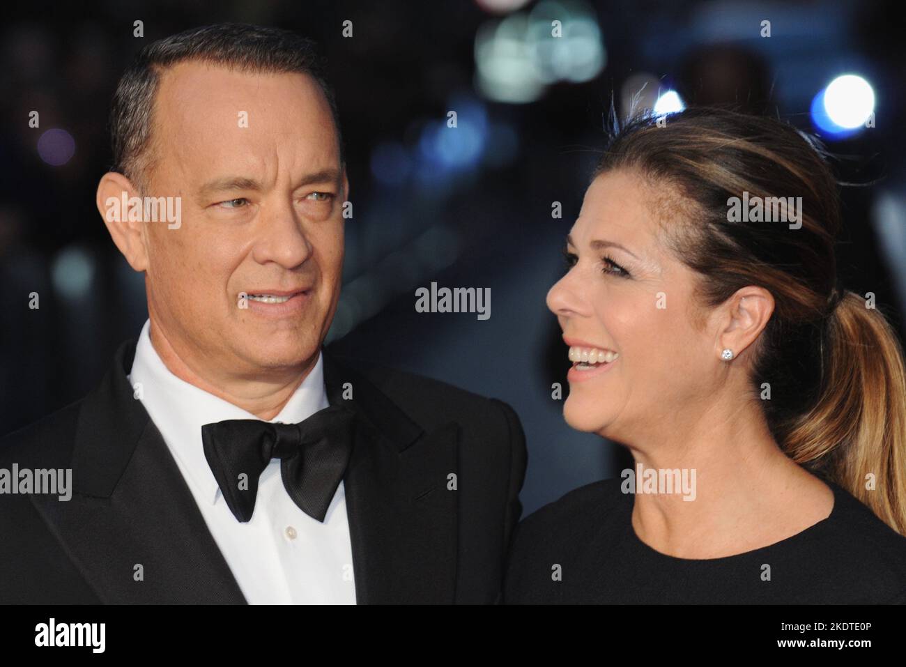 Tom Hanks, Rita Wilson. Captain Phillips, Gala di apertura: BFI London Film Festival, Londra. REGNO UNITO Foto Stock
