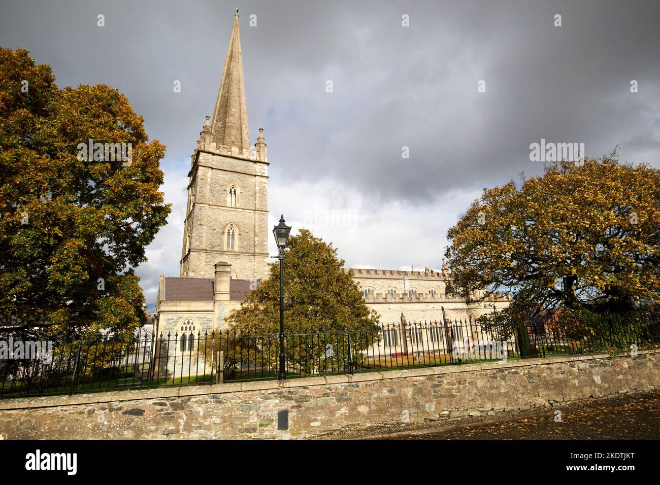 Cattedrale di St Columbs a Derry il primo scopo costruito cattedrale protestante derry londonderry Irlanda del Nord regno unito Foto Stock