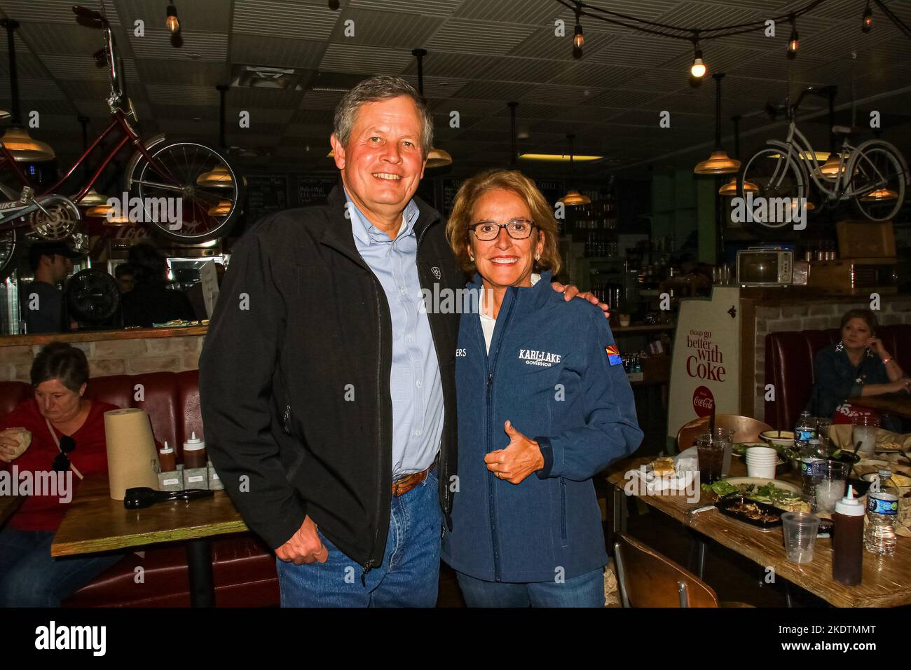 Il partito repubblicano prende il loro show sulla strada per un ultimo hurrah prima delle elezioni di martedì Foto Stock