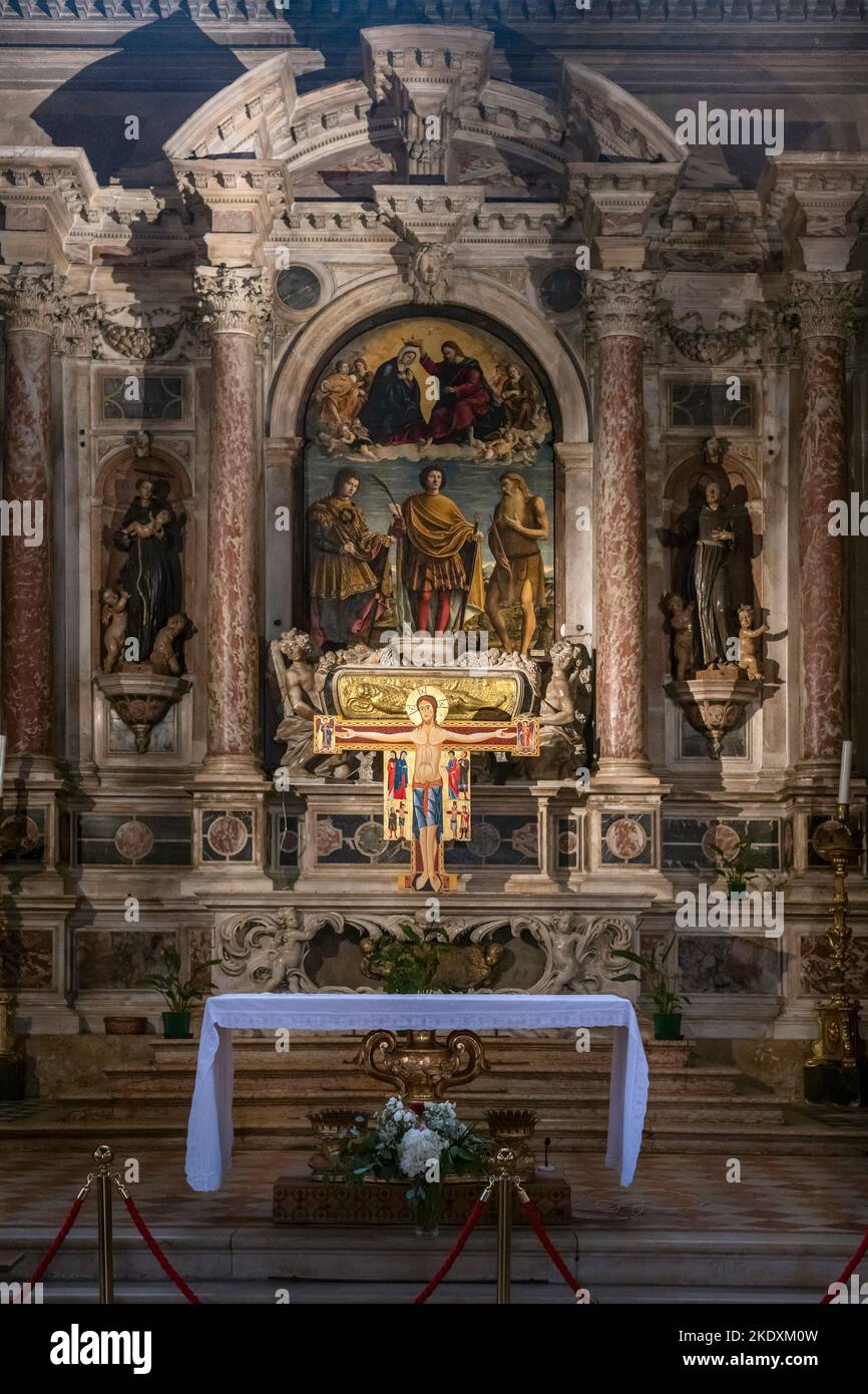 Icona moderna raffigurante Cristo all'altare della chiesa di San Zuliano a Venezia Foto Stock