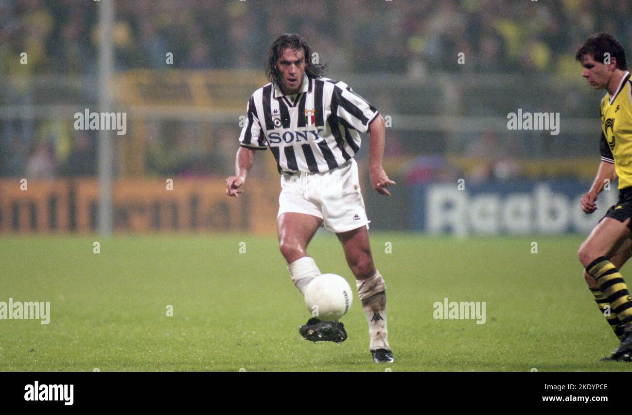 Firo: 13.09.1995 Calcio: Calcio: Archivio foto, archivio foto, archivio foto, archivio foto, archivio CHL Champions League, gruppo fase stagione 1995/1996 95/96 BVB, Borussia Dortmund - Juventus Torino 1:3 Paulo Sousa, Juve Foto Stock