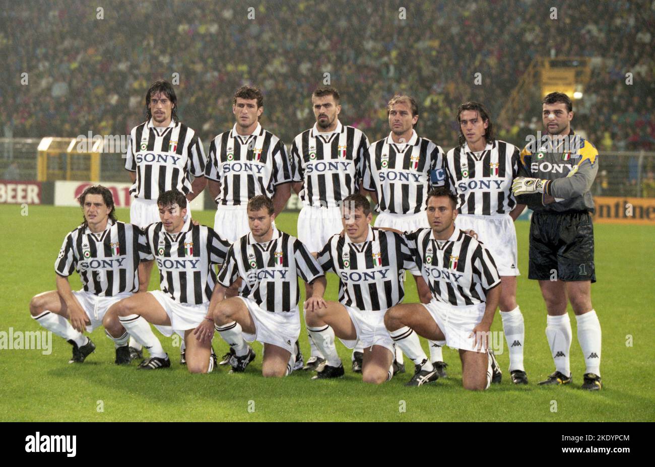 Firo: Calcio 13.09.1995: Calcio: Archivio foto, archivio foto, archivio foto, archivio CHL Champions League, gruppo fase stagione 1995/1996 95/96 BVB, Borussia Dortmund - Juventus Torino 1:3 foto squadra, foto squadra, Juve Foto Stock