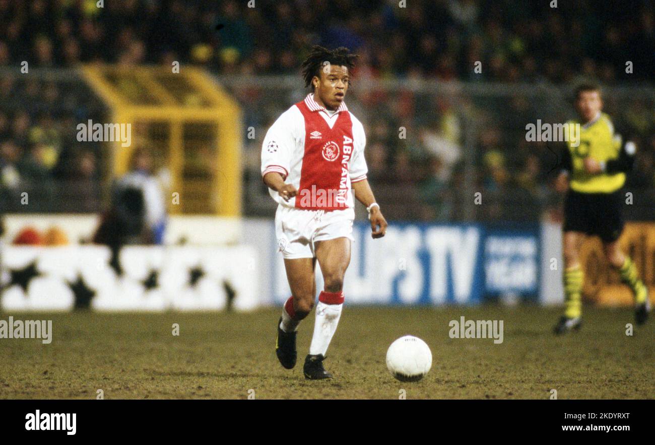 Dortmund, Germania. 27th set, 2022. Primo: 05.03.1996 calcio: Calcio: Archivio foto, archivio foto, archivio immagini, archivio CHL Champions League, quarti di finale stagione 1995/1996 95/96 BVB, Borussia Dortmund - Ajax Amsterdam 0:2 Edgar Davids, Ajax Credit: dpa/Alamy Live News Foto Stock