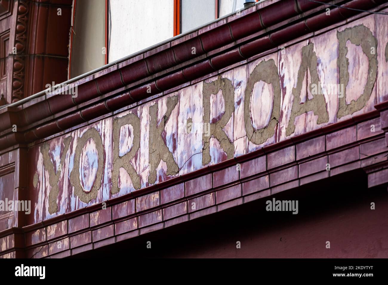 Stazione della metropolitana di York Road abbandonata Foto Stock