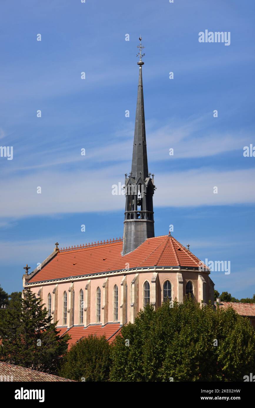 Cappella o Chiesa di Saint Thomas de Villeneuve & Tall spire Aix-en-Provence Francia Foto Stock