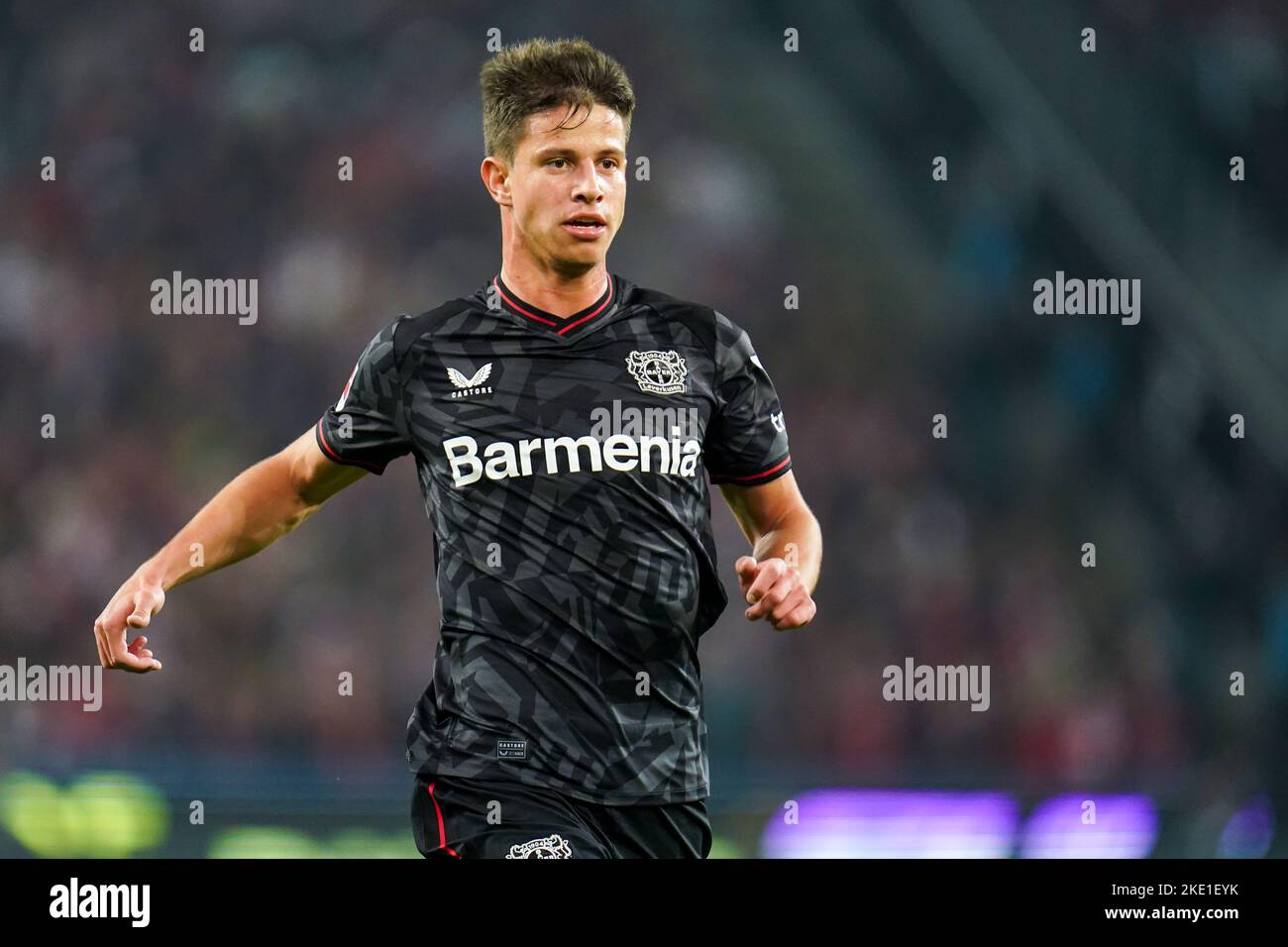 COLONIA, GERMANIA - NOVEMBRE 9: Adam Hlozek di Bayer 04 Leverkusen durante la partita della Bundesliga tra il 1. FC Koln e Bayer 04 Leverkusen al RheinEnergieStadion il 9 novembre 2022 a Colonia, Germania (Foto di René Nijhuis/Orange Pictures) Foto Stock