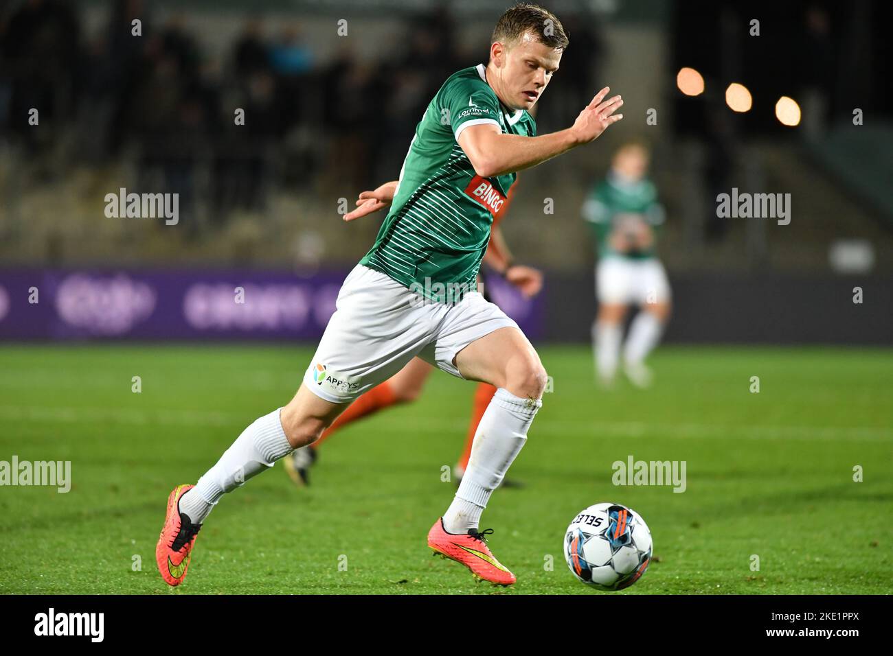 Waregem, a Lommel, 09 novembre 2022. Kolbeinn Thordarson di Lommel ha mostrato in azione durante una partita finale della Croky Cup 1/16 tra Lommel SK e Zulte Waregem, a Lommel, mercoledì 09 novembre 2022. FOTO DI BELGA JILL DELSAUX Foto Stock