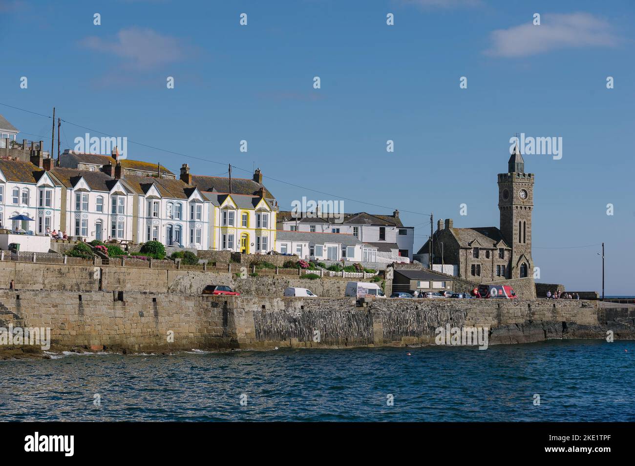 Foto di Jim Wileman - caratteristica delle famiglie che vivono a Porthleven, Cornovaglia. Nella foto sono raffigurati Dan e Tryphaena Joel e i loro figli Foto Stock