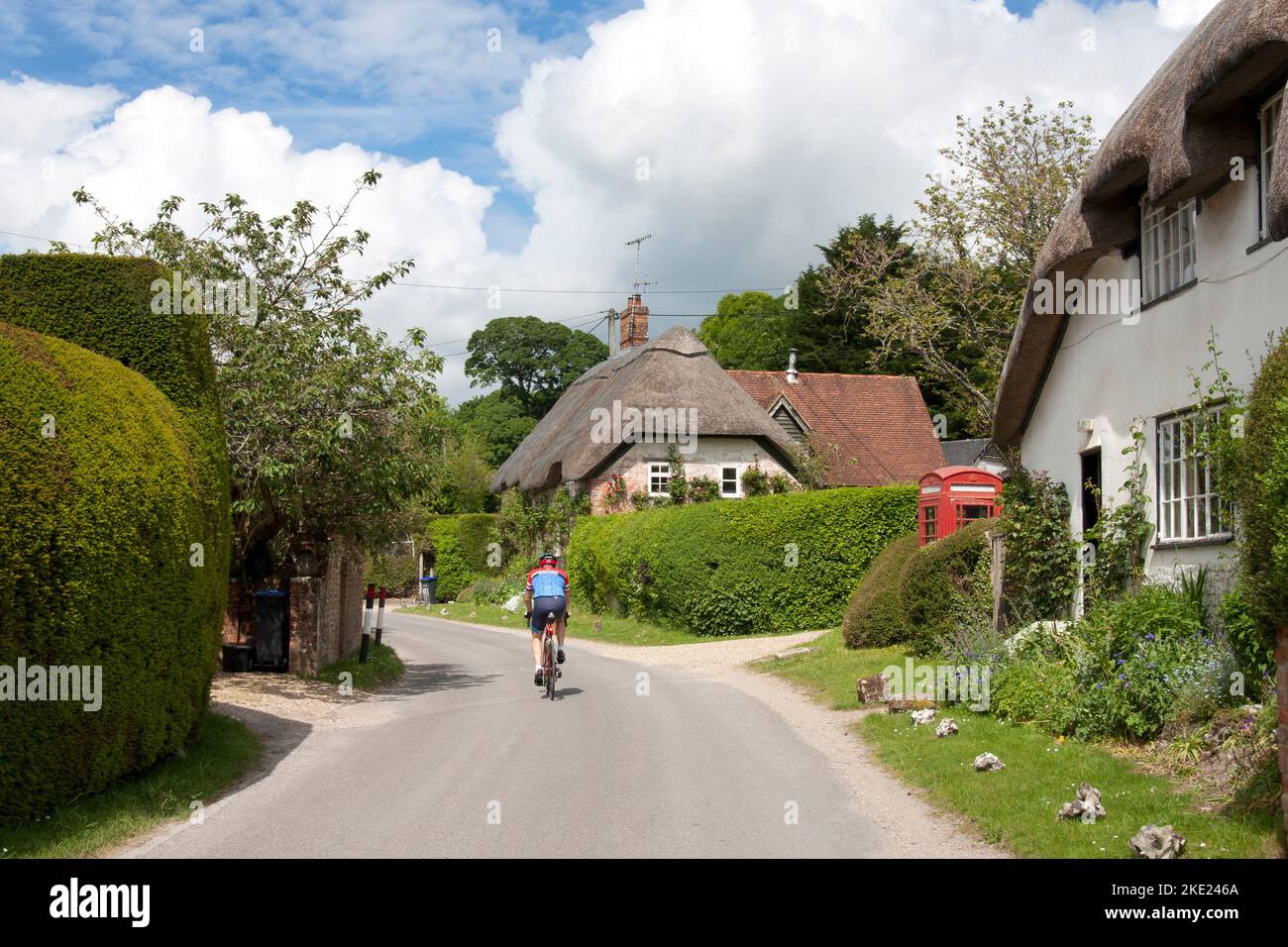 Il villaggio di Great Durnford sul fiume Avon nr Salisbury, Wiltshire, Inghilterra Foto Stock