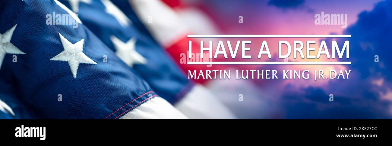 'Ho Un sogno' citazione da Martin Luther King Jr. Sulla bandiera americana e sfondo tramonto - uguaglianza e libertà per gli afroamericani Foto Stock
