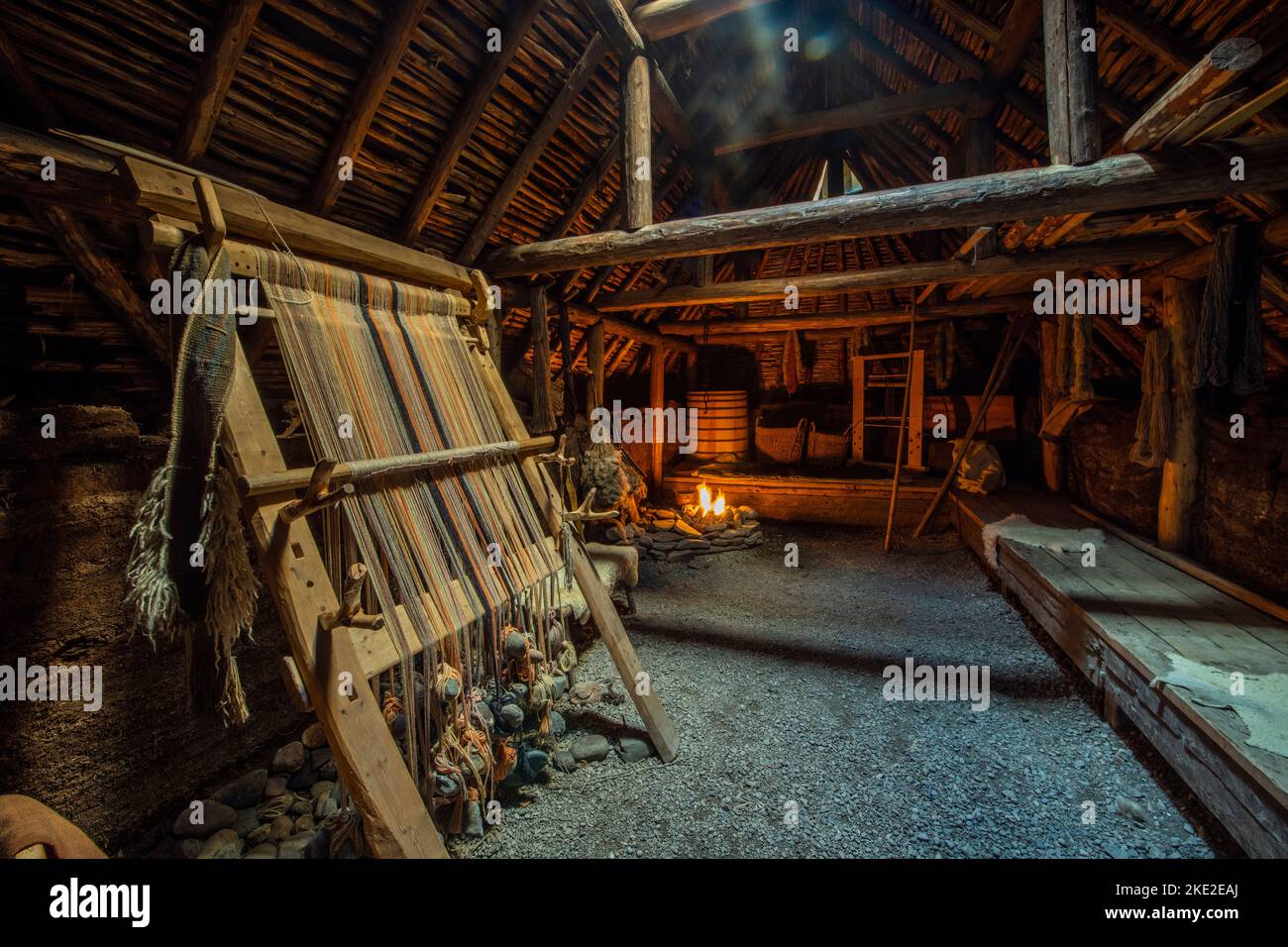 All'interno dell'insediamento vichingo casa di mod (ri-creazione), l'Anse aux Meadows National Historic Site, Terranova e Labrador NL, Canada Foto Stock