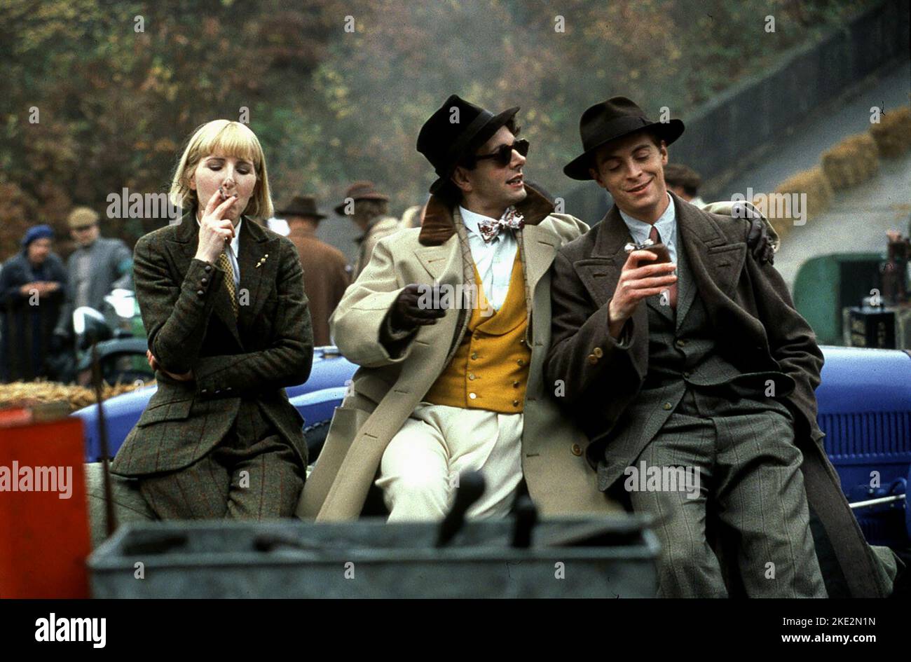 BRIGHT YOUNG THINGS, FENELLA WOOLGAR, MICHAEL SHEEN, STEPHEN CAMPBELL MOORE, 2003 Foto Stock