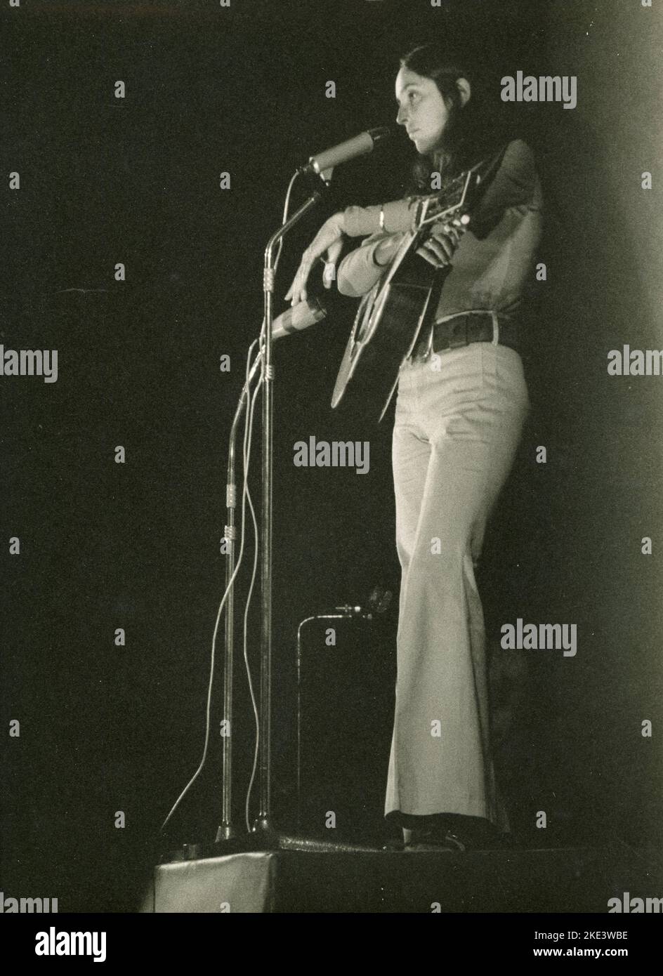 Cantante, cantautore e attivista americano Joan Baez, 1970s Foto Stock
