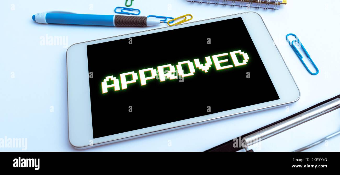 Didascalia di testo approvata. Concetto che significa avere o esprimere un parere favorevole di, di accettare come soddisfacente Foto Stock