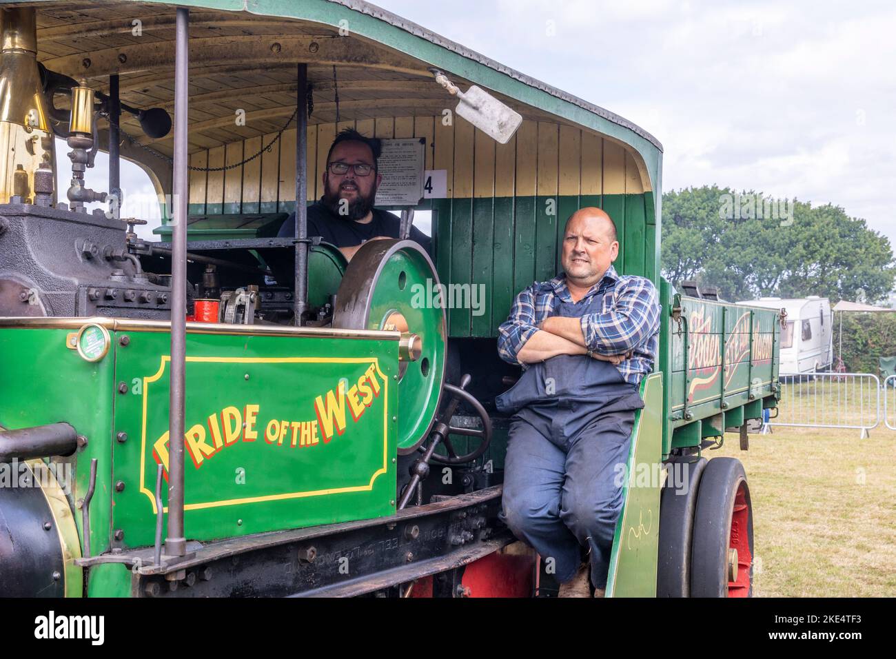 West of England Great Steam Engine Rally. Modelli e rulli a vapore di dimensioni normali e motori di trazione in esposizione Foto Stock