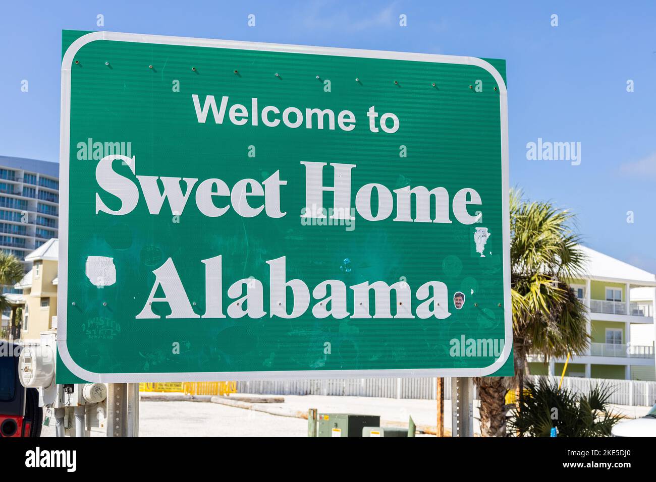 Benvenuto a Sweet Home Alabama Stato segno segna il confine della Florida e Alabama su Perdido Key Florida Foto Stock