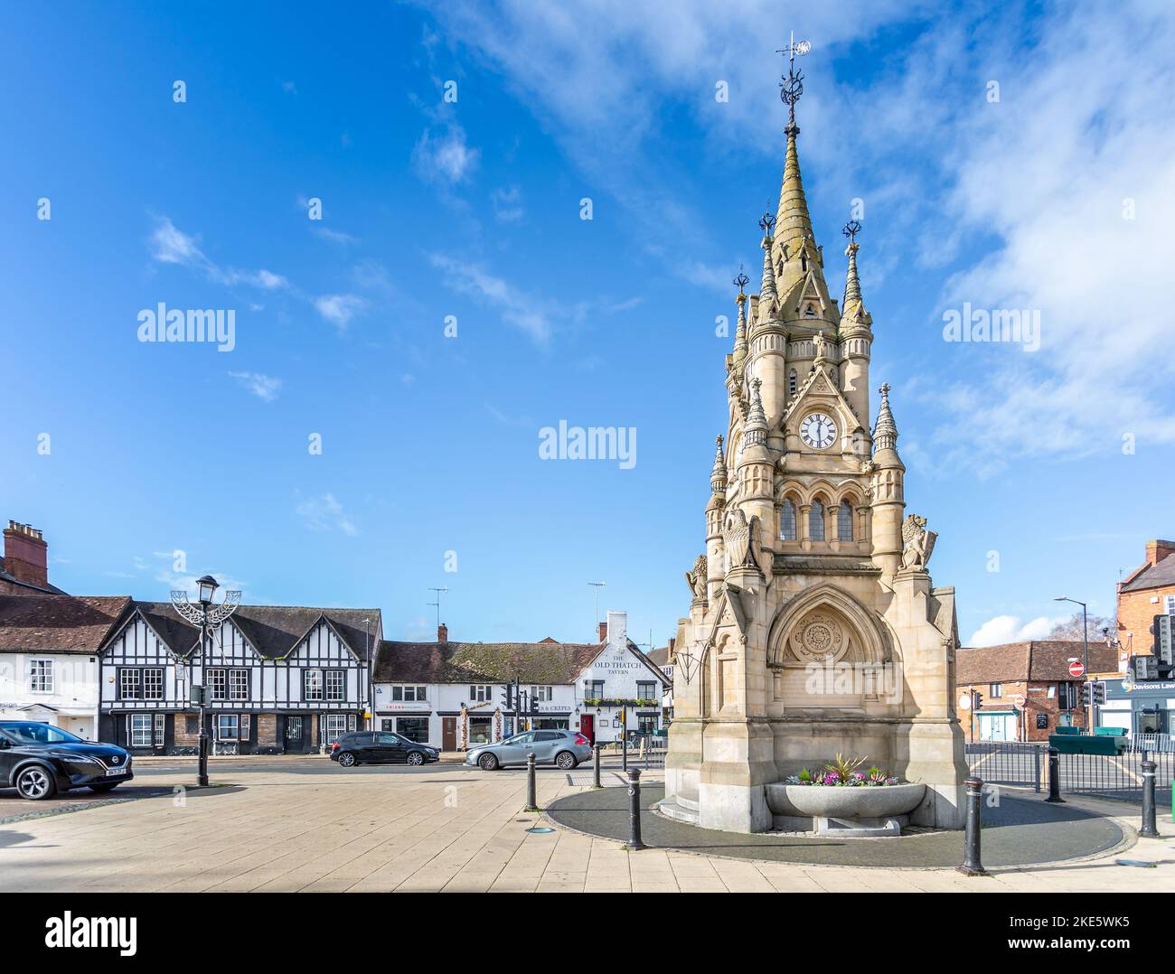 La fontana Shakespeare Memorial o American Fountain a Stratford Upon Avon, Warwickshire, Regno Unito, il 8 novembre 2022 Foto Stock