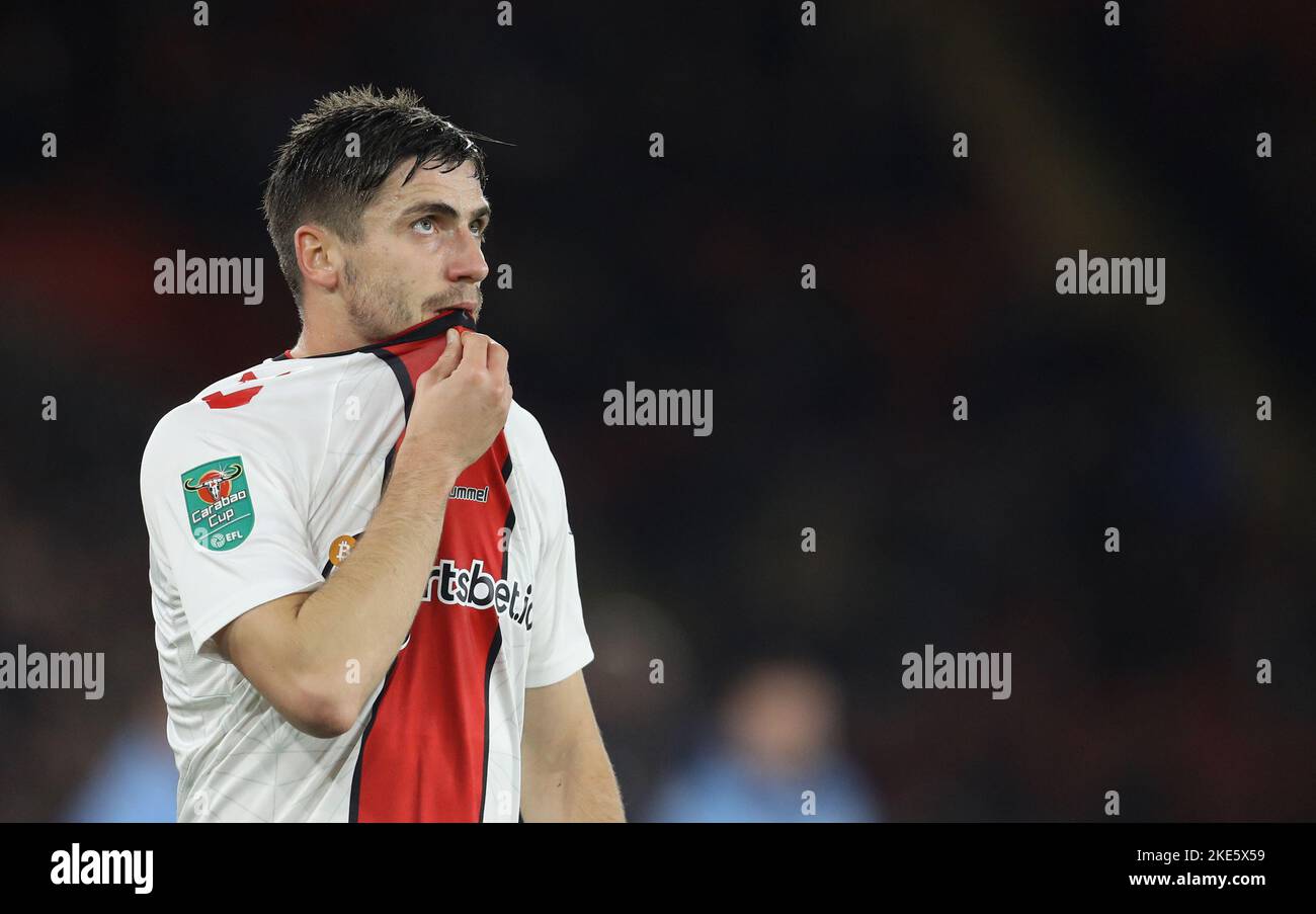 Southampton, Inghilterra, 9th novembre 2022. Romain Perraud di Southampton durante la partita di Coppa Carabao al St Mary's Stadium di Southampton. L'accreditamento dell'immagine dovrebbe leggere: Paul Terry / Sportimage Foto Stock