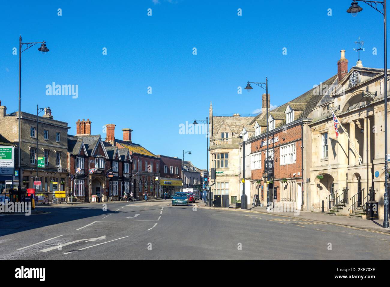 North Street, Bourne, Lincolnshire, Inghilterra, Regno Unito Foto Stock