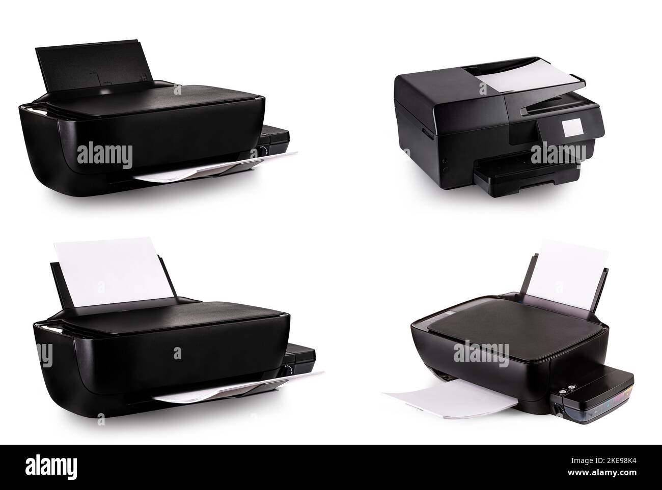 Set di nuove moderne stampanti multifunzione a getto d'inchiostro nero con carta isolata su sfondo bianco Foto Stock