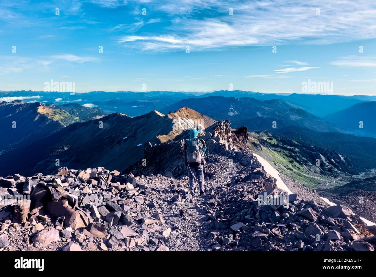 Escursioni attraverso la Goat Rocks Wilderness, Pacific Crest Trail, Washington, USA Foto Stock