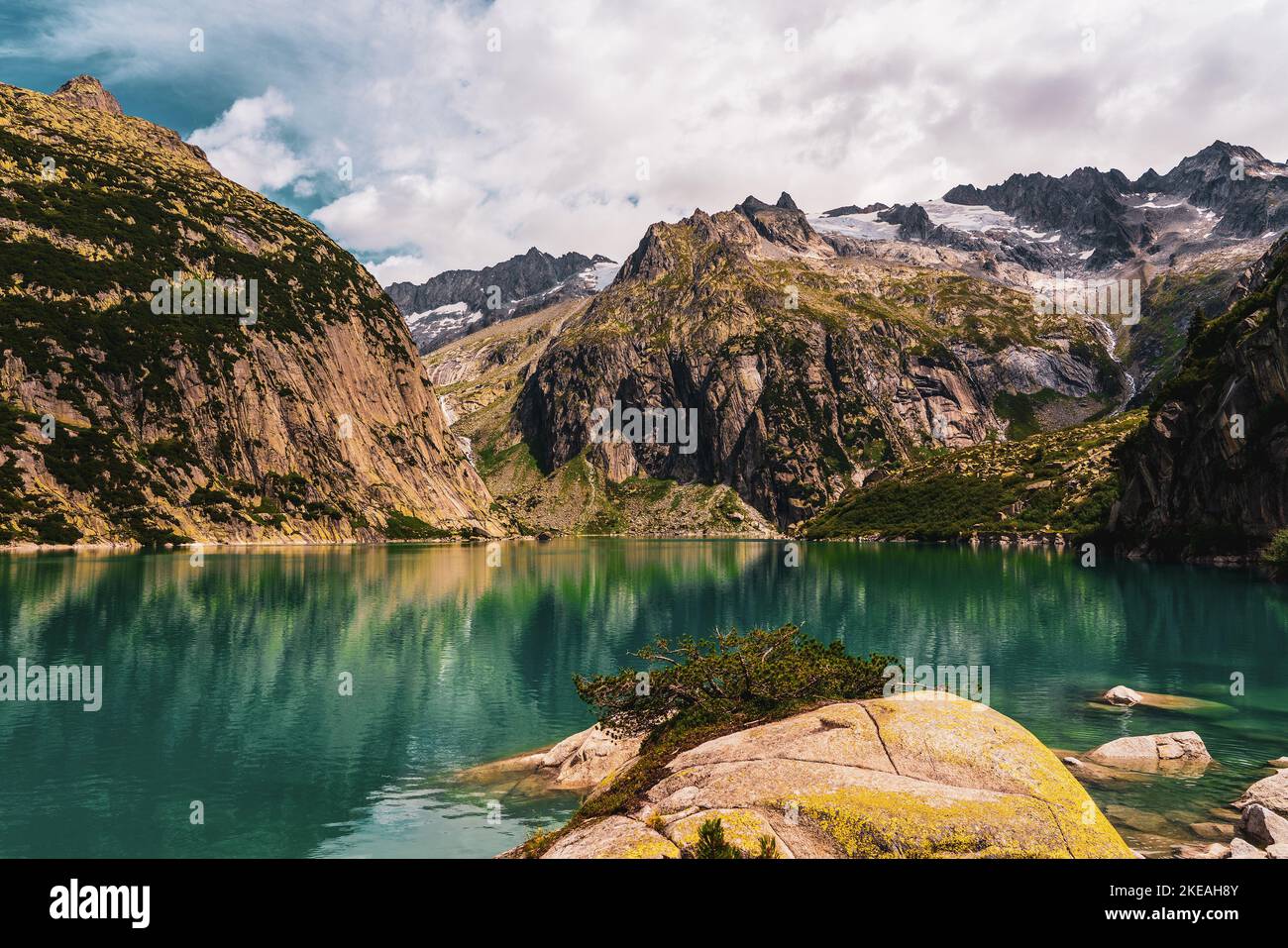 Vista panoramica della riserva di Gelmer in Svizzera. Foto Stock